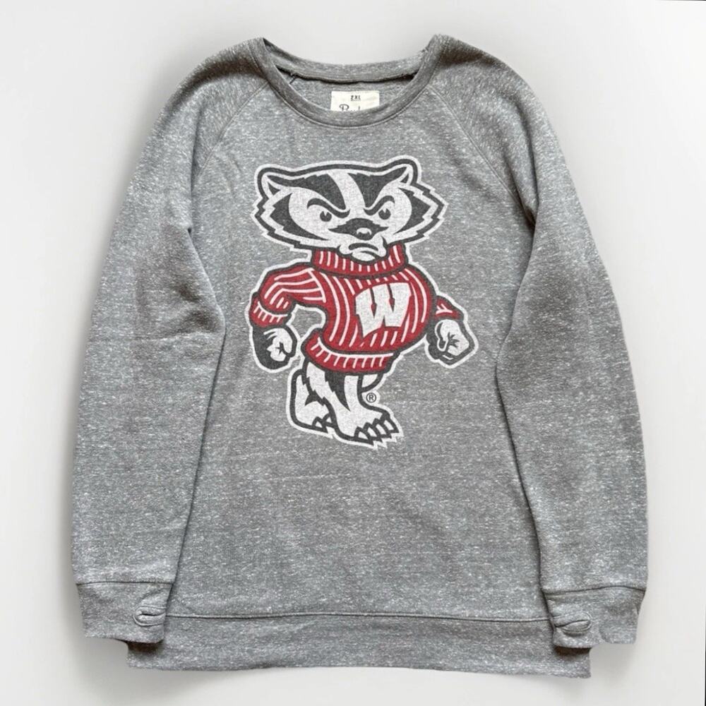 Pressbox NCAA Wisconsin Badgers Retro Sweatshirt Womens Sz 2XL UWM Faded Madison
